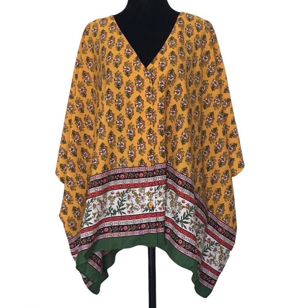Melissa Paige oversized floral poncho blouse Small